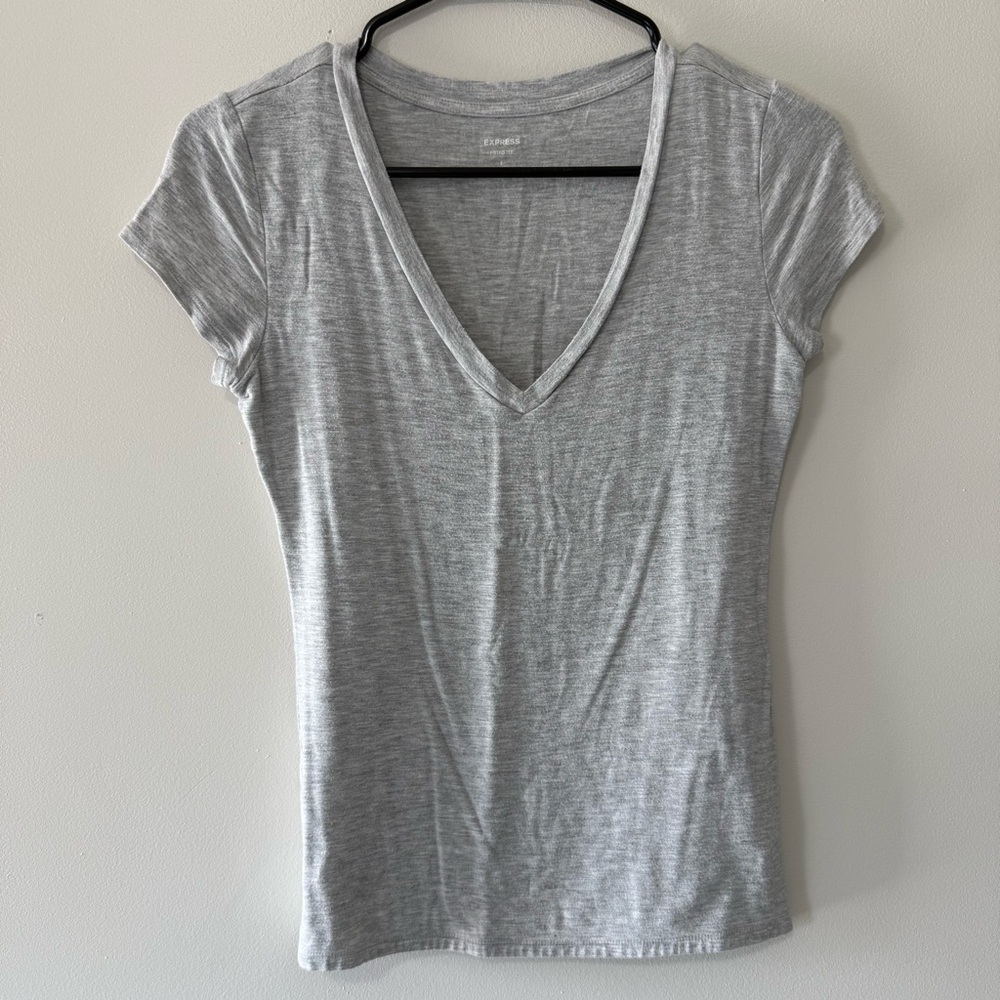 Express Light Gray V-Neck Double Layer Short Sleeve Tee Size Small
